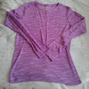 💜UNDER ARMOUR PURPLE CAMO THERMAL TOP